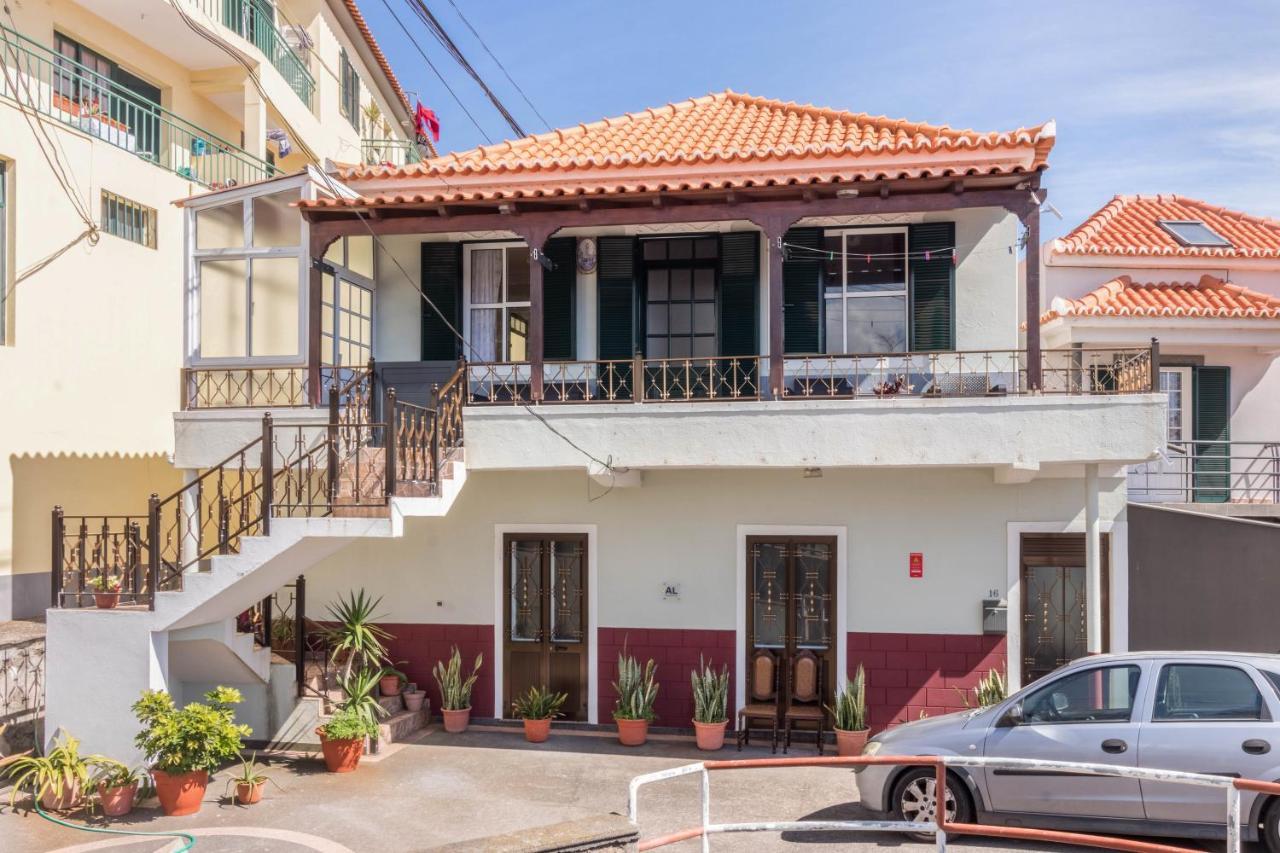 Home Away From Home Canical  Exterior photo